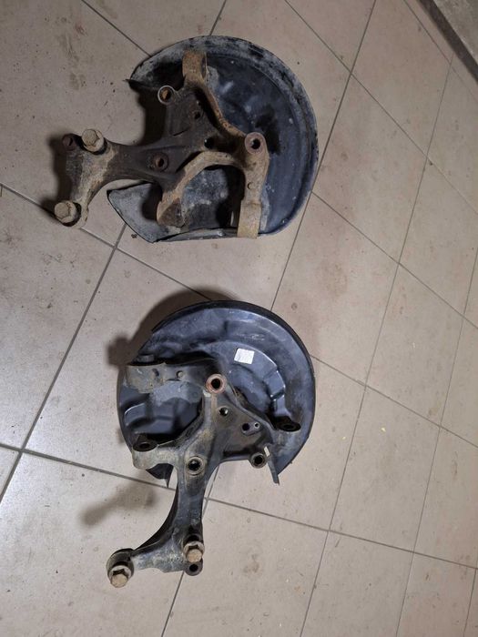 Задні цапфи VW Jetta