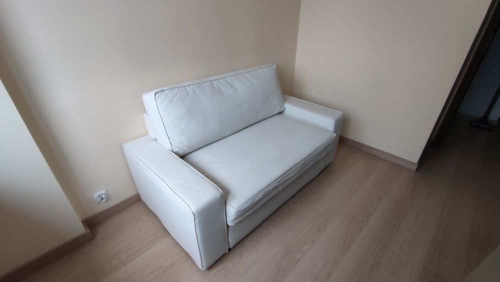 Kanapa rozkładana IKEA (2-osobowa) – Stan Bardzo Dobry!