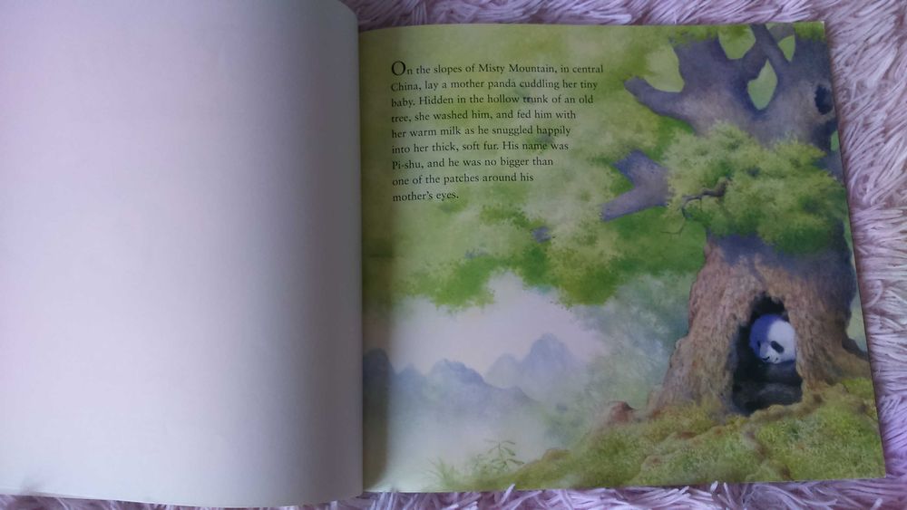 Книга для дітей на англійській  "Pi-shu, the Little Panda" Пі-шу, маленька панда