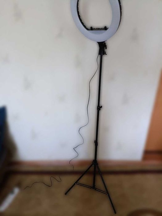 Кольцевая LED лампа RL-14