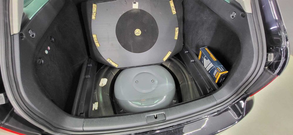 Продам Гольфа універсал 2008 року. Газ бензин. Мотор 1,6. 102 к.с.