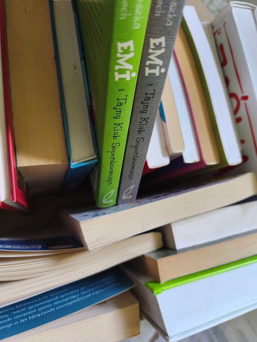 karton książek dla dziewczynki nastolatki 11-14 lat