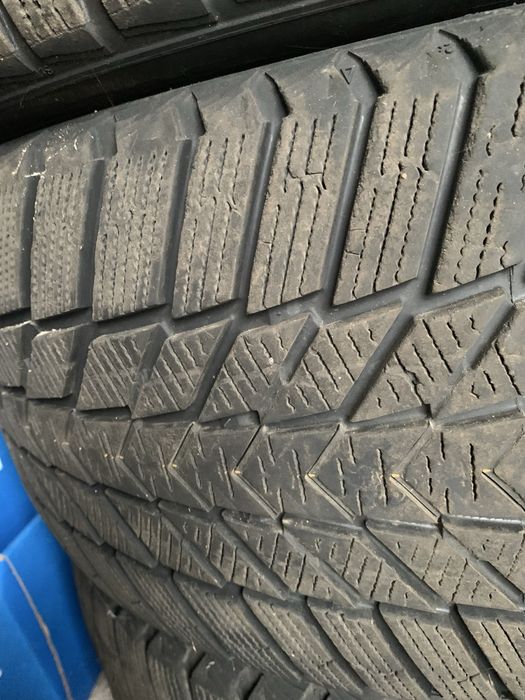 Шини Nexen 245.45.17