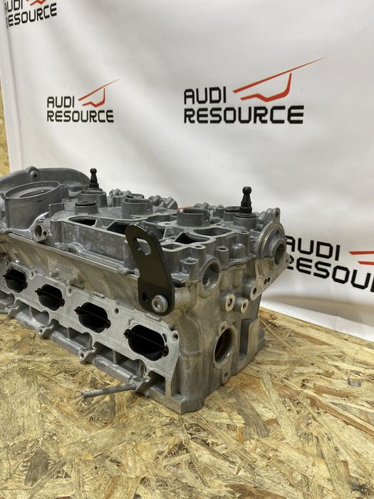 Головка блока циліндрів  ГБЦ Audi A4 B8 A5 Q5  A6 1.8 2.0 TFSI CAE CPM