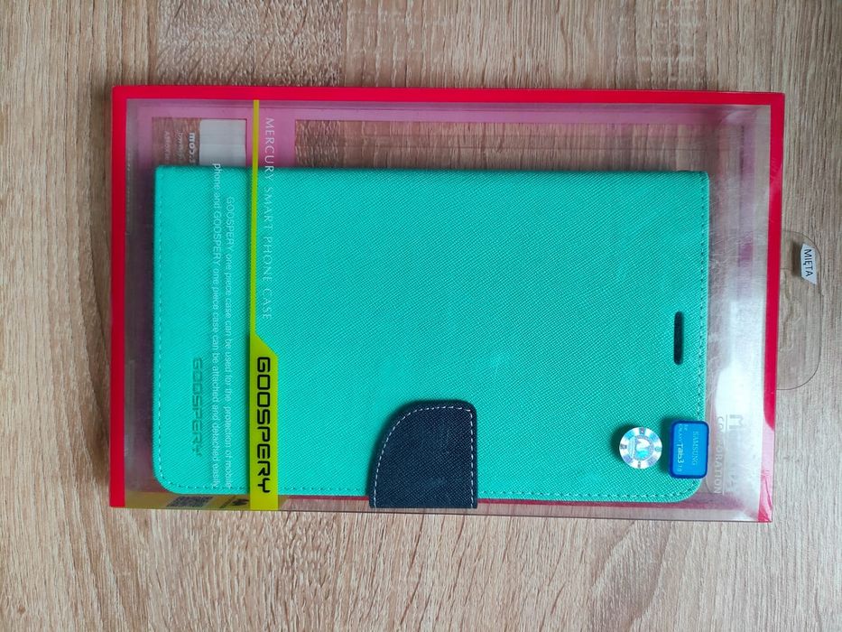 Zestaw etui na smarfony i tablety