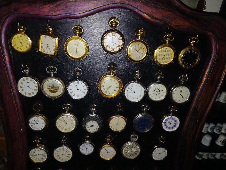 Coleção 70 Relógios de bolso  novos por 700 €