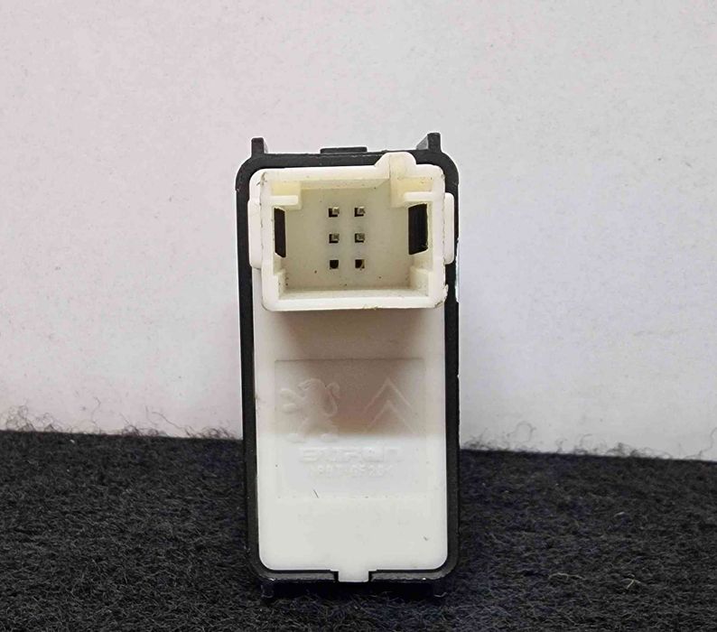 Comando / Botão / Interruptor Vidros Frente Direito 98044803ZD - DS DS 3 / DS 3 CROSSBACK