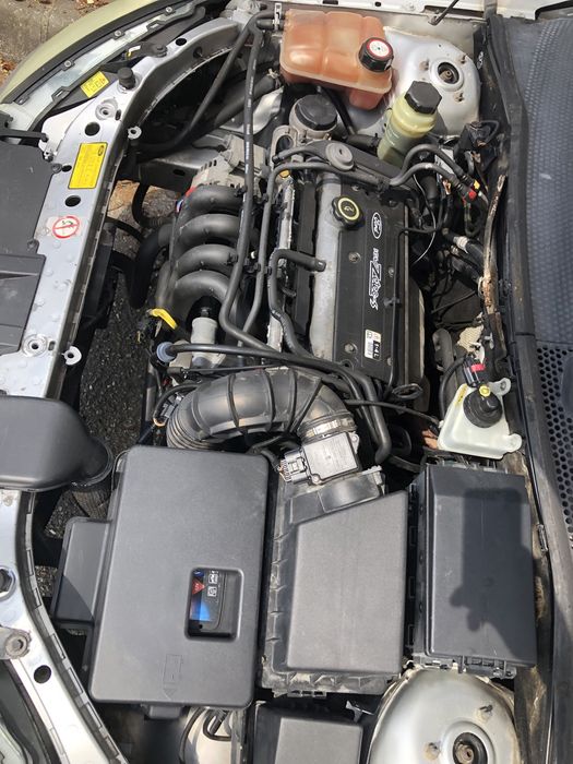 Vendo Ford Focus 1.4