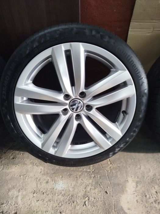 Диски R18 з резиною Continental на Audi/Volkswagen/Seat/Mercedes/BMW