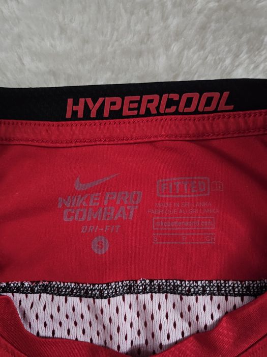 Koszulka Nike Pro Combat Hypercool Dri- fit Rozmiar S Czerwona t shirt