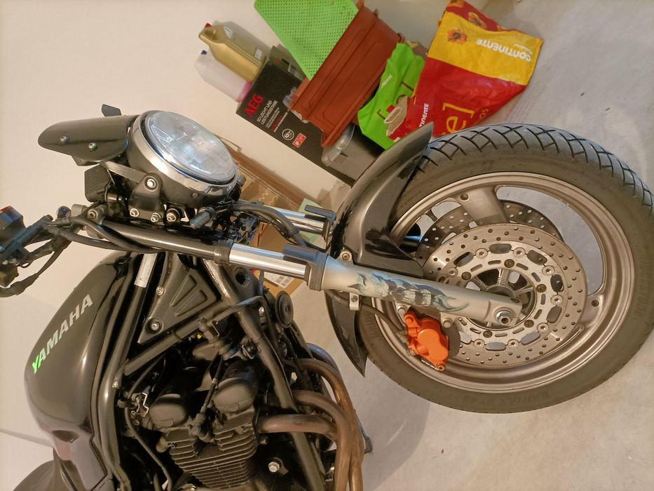 Vendo Yamaha 600