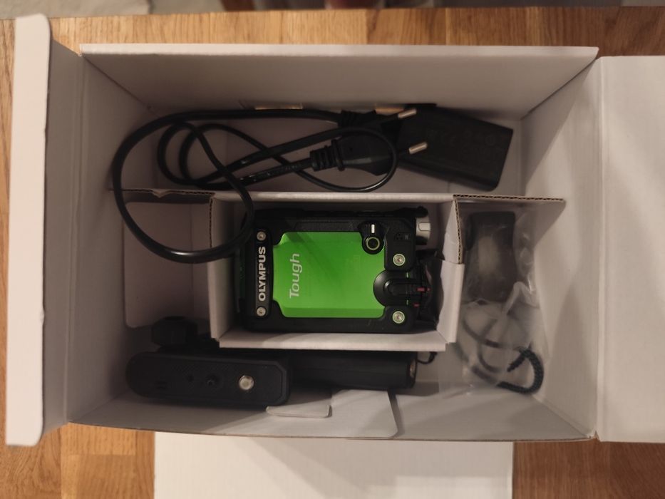Olympus Stylus Tg-Tracker w bardzo dobrym stanie