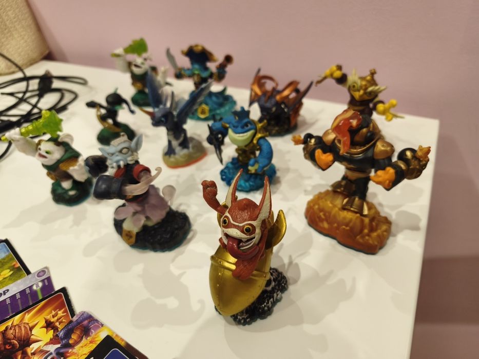 Vendo portal + figuras Skylanders