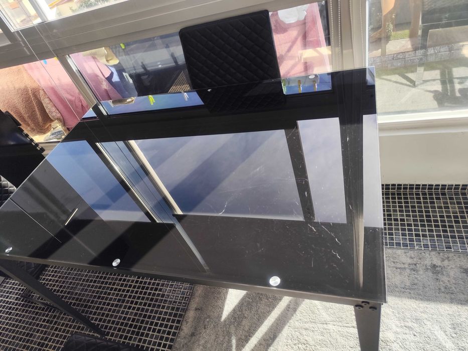 Mesa de vidro Preto 1.20 por 0.80 cm