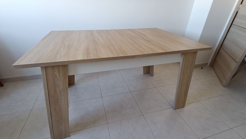Mesa de jantar extensível