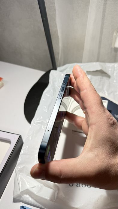 Продам iPhone 13 128gb