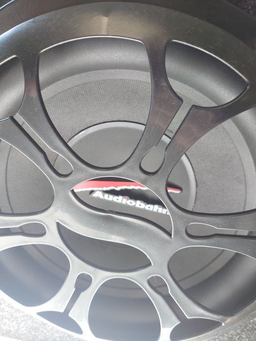 Сабвуфер автомобильный 10" в корпусе ФИ.