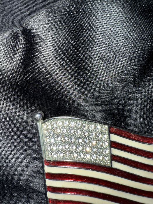 PIN USA com brilhantes