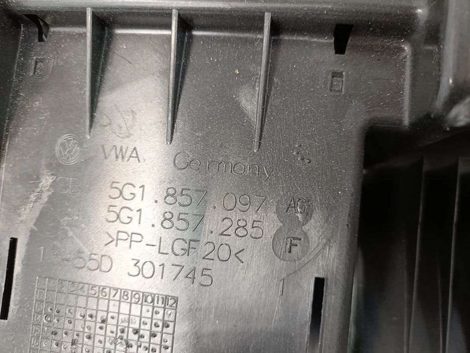 Porta luvas VOLKSWAGEN Golf VII (5G1, BQ1, BE1, BE2)