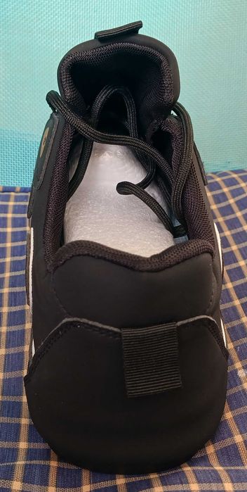Tenis novos nr 44