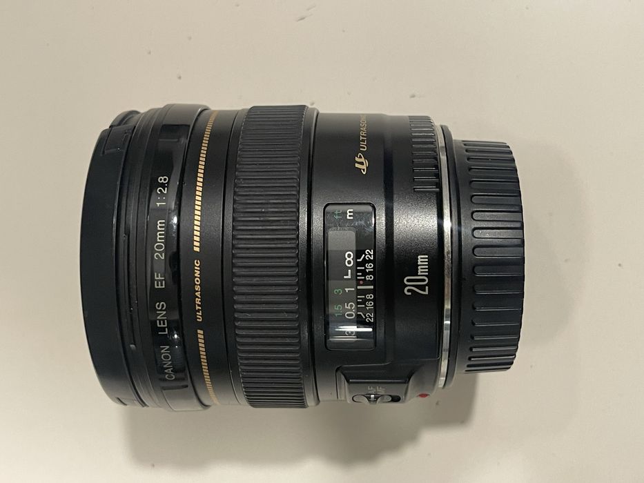 Canon 20mm 2.8EF