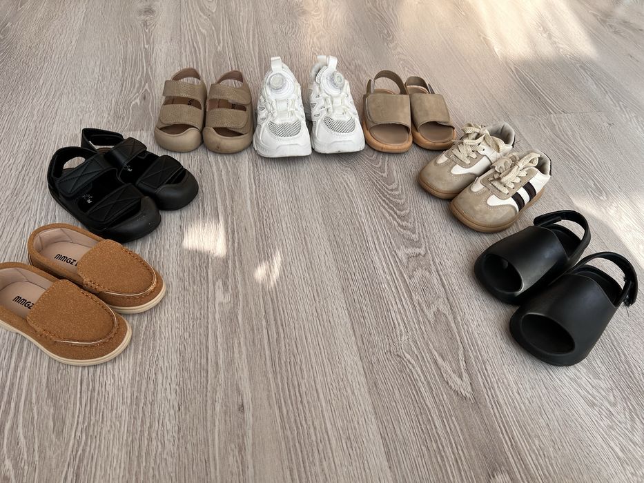 Дитяче взуття 24-26 розмір