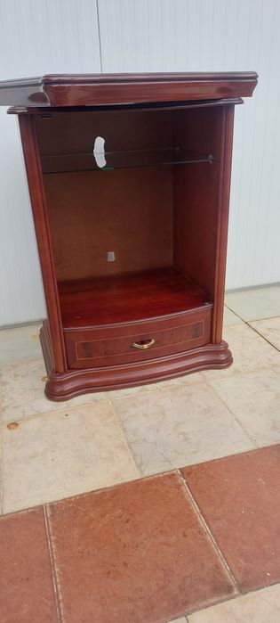 Móvel para tv com tampo giratorio