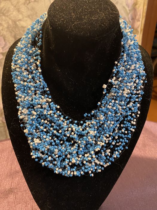 Прикраса ручної роботи