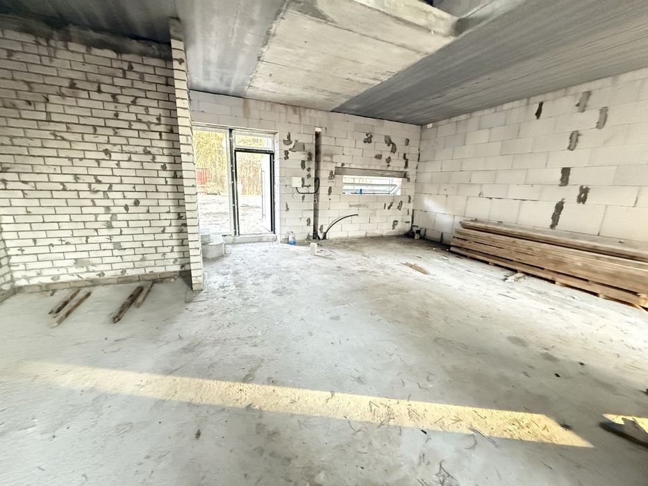 Власне житло в сосновому лісі,закрита територія,асфальт,всі комунікаці