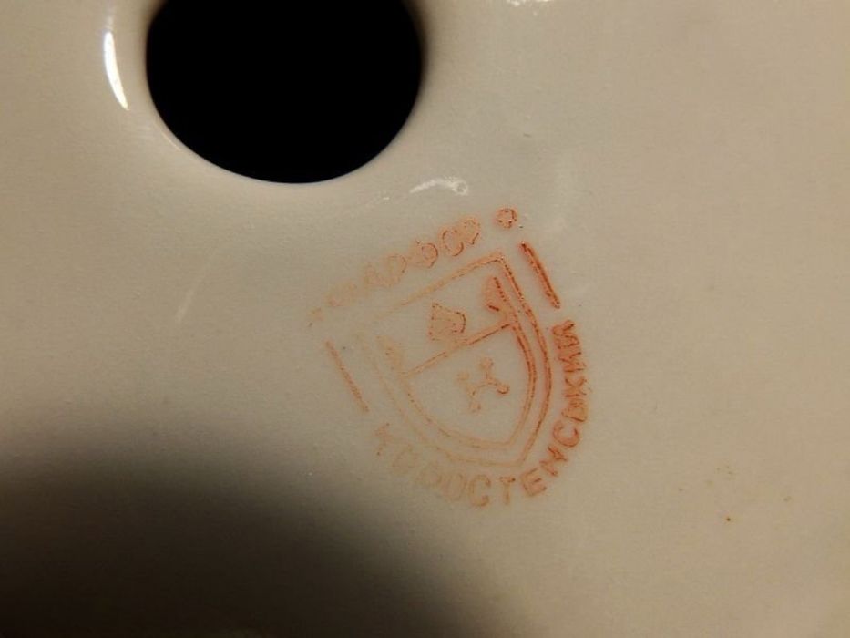 «КАЗАК МАМАЙ НА БОЧКЕ» Коростень авт. Трегубова скульптура фарфор СССР