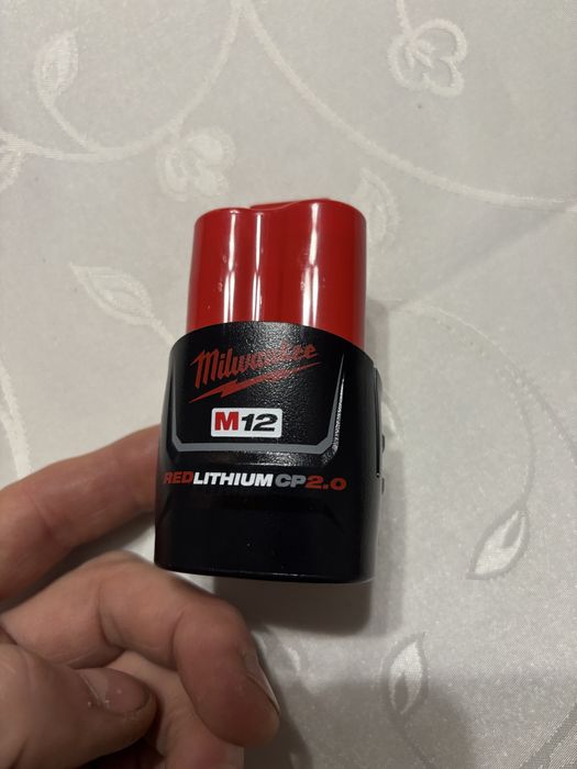 Milwaukee m12 red lithium