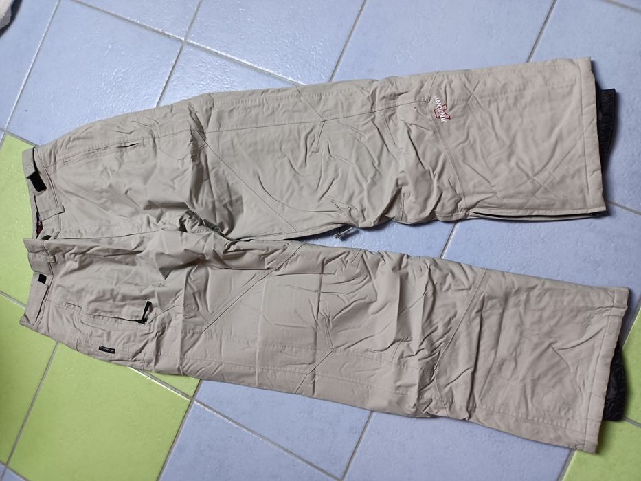 Spodnie narciarskie -snowbord