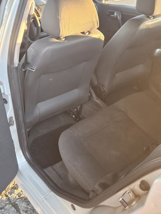 VW polo 1.0 MPI.
