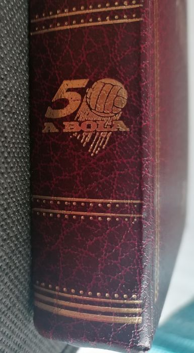 Livro História de 50 anos do desporto português, edição A Bola