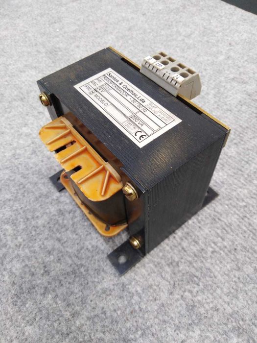 Transformador monofásico  210/24V  250VA