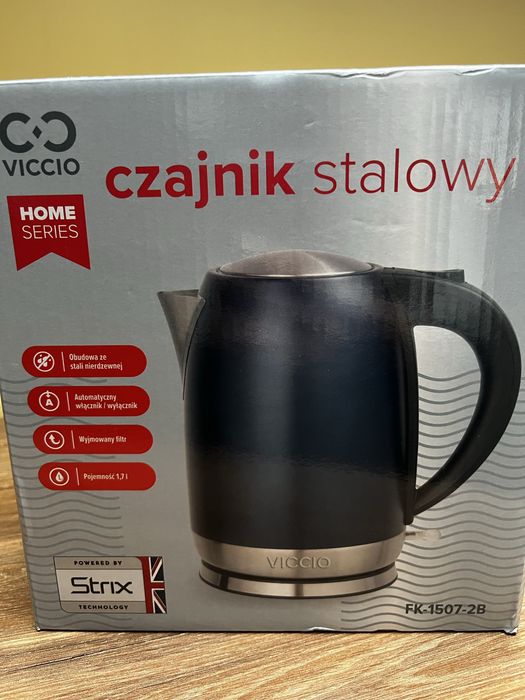 Czajnik stalowy elektryczny