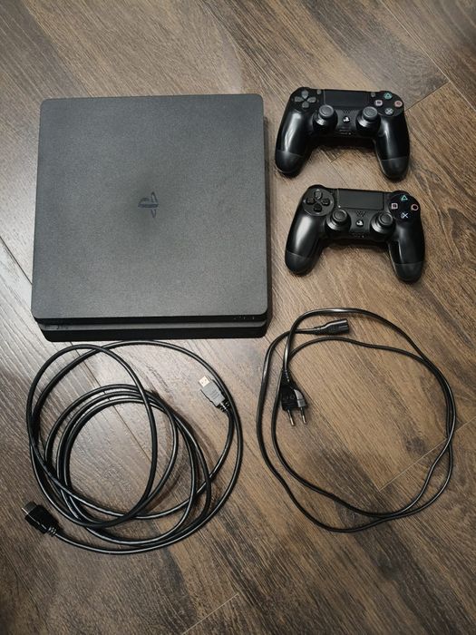 PlayStation 4 slim 1 TB