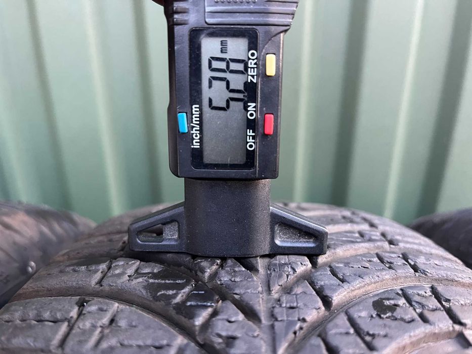 Диски 5/100 R15 5.5J ET40 Шини всесезонні 185/65 R15 Good Year Vector