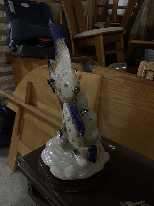 Escultura de Peixe decorativa feita em porcelana bidrada