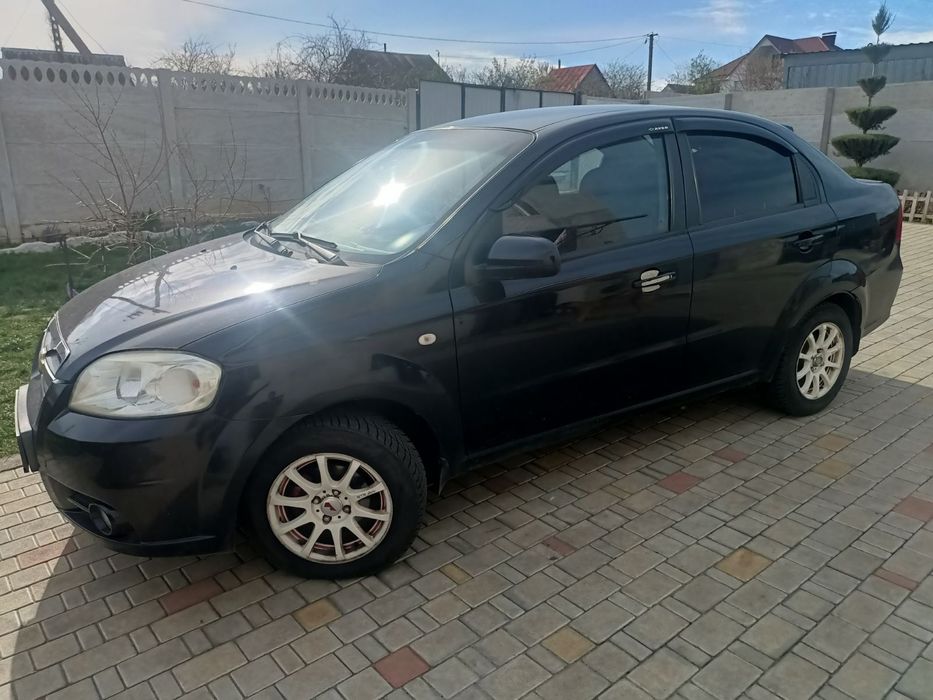 Продам автомобіль шевролет авео