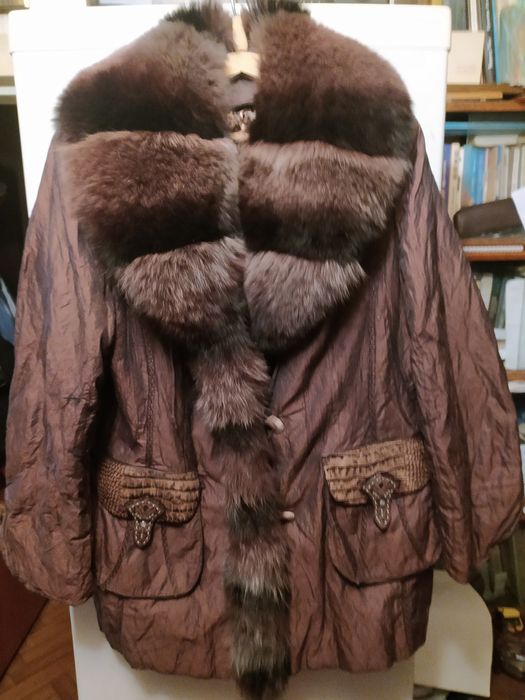 Куртка женская утепленная разм. 50--52