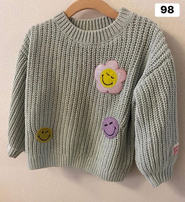 Кофтина на дівчинку