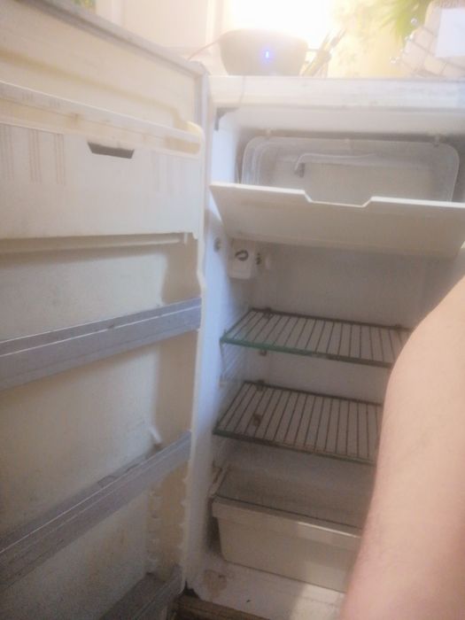 Продам Холодильник Днепр-2