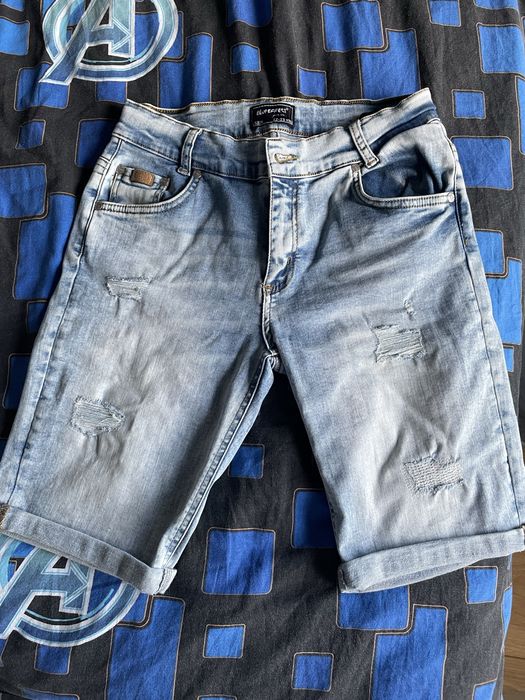 Szorty dzinsowe elastyczne 158