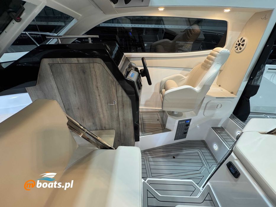 Houseboat: 720 GT dostępna od ręki - bogate wyposażenie