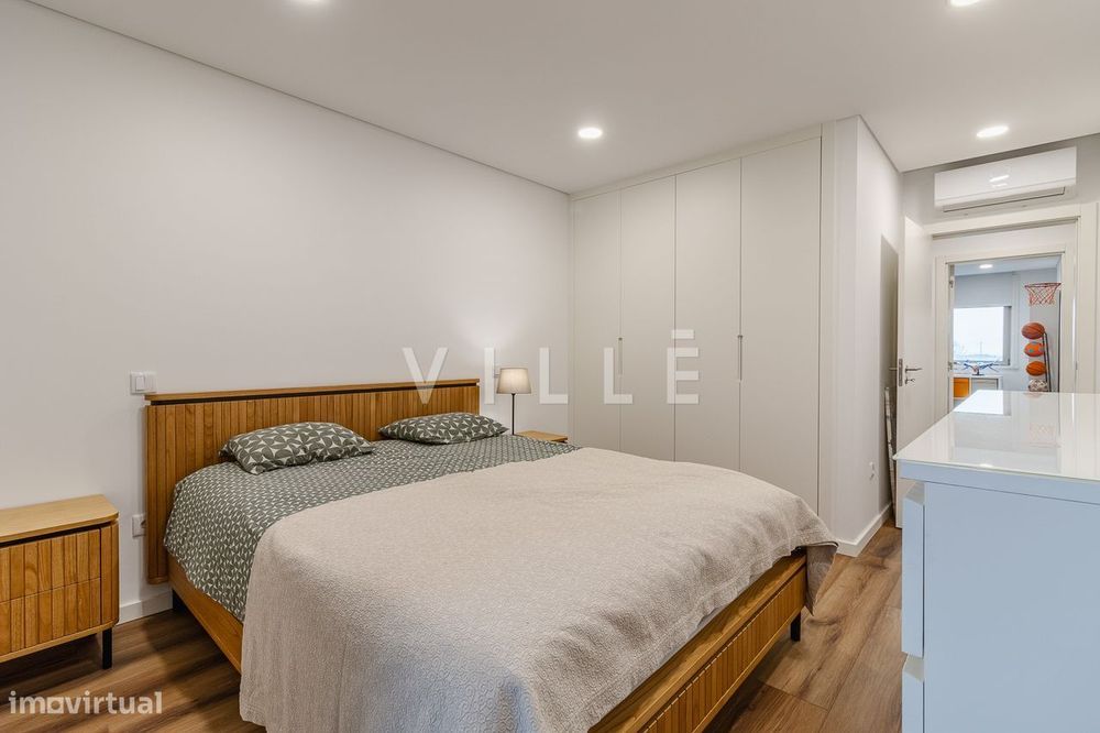 Apartamento T3 Semi-Novo Com Garagem