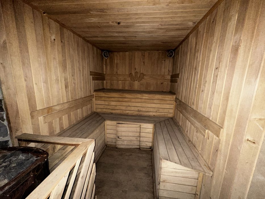 Продається та здається в оренду дача та земля біля річки!