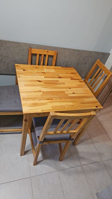 Stół drewniany Ikea
