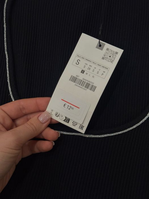 Нова жіноча , чорна майка Zara