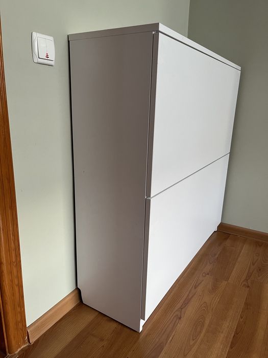 Комод білий в стилі Ikea